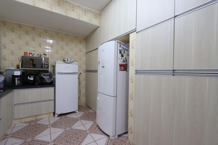 Casa à venda com 320m², 4 quartos e 7 vagasCozinha