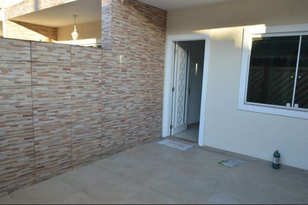 Casa de condomínio à venda com 200m², 3 quartos e 1 vagaGaragem