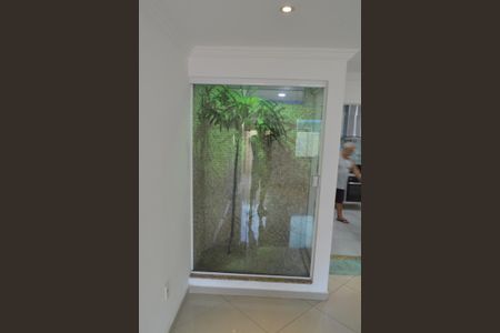 Casa de condomínio à venda com 200m², 3 quartos e 1 vagaJardim de Inverno