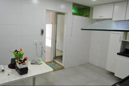Casa de condomínio à venda com 200m², 3 quartos e 1 vagaCozinha