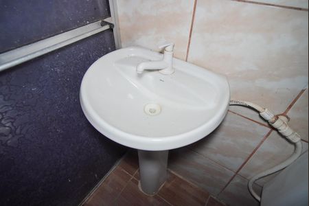 Casa para alugar com 60m², 2 quartos e sem vagaBanheiro Corredor