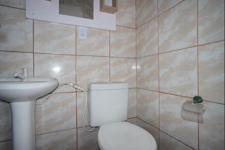 Casa para alugar com 60m², 2 quartos e sem vagaBanheiro Corredor