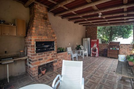 Casa à venda com 500m², 3 quartos e 3 vagas Casa à venda com 500m², 3 quartos e 3 vagasÁrea comum - Churrasqueira