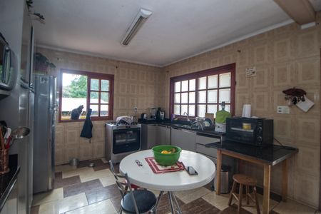 Casa à venda com 500m², 3 quartos e 3 vagas Casa à venda com 500m², 3 quartos e 3 vagasCozinha