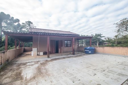 Casa à venda com 500m², 3 quartos e 3 vagas Casa à venda com 500m², 3 quartos e 3 vagasTerraço