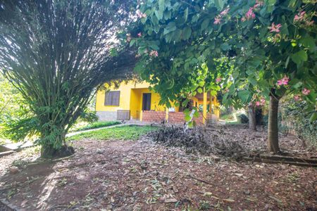 Casa à venda com 500m², 3 quartos e 3 vagas Casa à venda com 500m², 3 quartos e 3 vagasÁrea Privativa