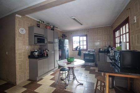 Casa à venda com 500m², 3 quartos e 3 vagas Casa à venda com 500m², 3 quartos e 3 vagasCozinha