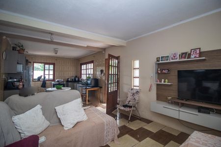 Casa à venda com 500m², 3 quartos e 3 vagas Casa à venda com 500m², 3 quartos e 3 vagasSala