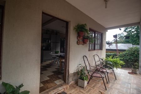 Casa à venda com 500m², 3 quartos e 3 vagas Casa à venda com 500m², 3 quartos e 3 vagasÁrea comum