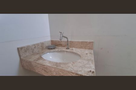 Apartamento à venda com 72m², 2 quartos e 1 vaga Apartamento à venda com 72m², 2 quartos e 1 vagaBanheiro da suíte