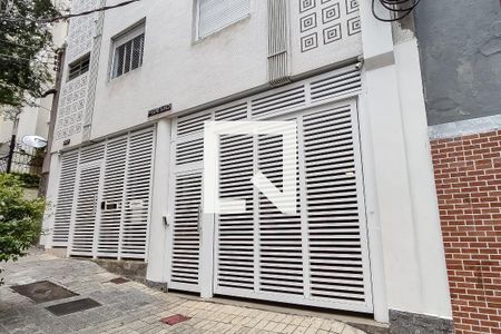 Apartamento à venda com 55m², 1 quarto e sem vagaFachada 