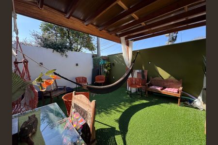 Casa à venda com 80m², 2 quartos e 2 vagasÁrea comum