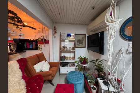 Casa à venda com 80m², 2 quartos e 2 vagasCozinha