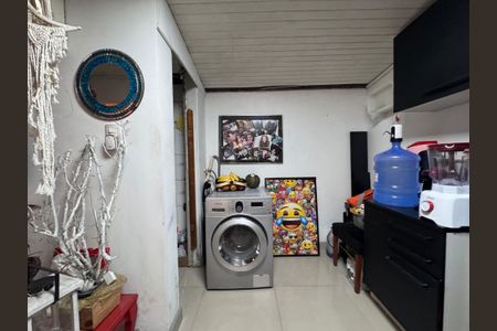 Casa à venda com 80m², 2 quartos e 2 vagasCozinha