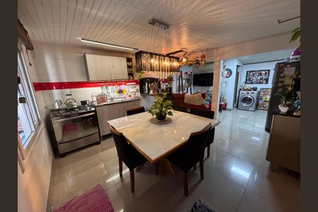 Casa à venda com 80m², 2 quartos e 2 vagasCopa