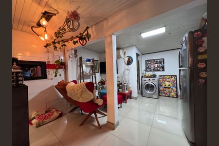 Casa à venda com 80m², 2 quartos e 2 vagasCozinha