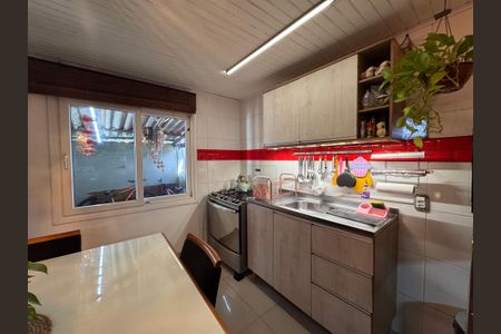 Casa à venda com 80m², 2 quartos e 2 vagasCozinha