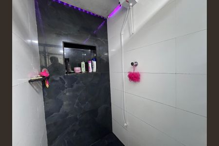 Casa à venda com 80m², 2 quartos e 2 vagasBanheiro