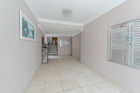 Apartamento à venda com 80m², 2 quartos e 1 vagaHall de entrada