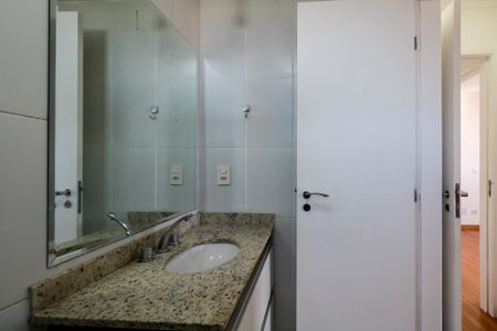 Apartamento para alugar com 66m², 2 quartos e 2 vagas Apartamento para alugar com 66m², 2 quartos e 2 vagasBanheiro da Suíte
