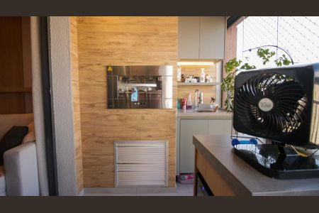 Apartamento à venda com 63m², 2 quartos e 1 vaga Apartamento à venda com 63m², 2 quartos e 1 vagaVaranda