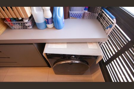 Apartamento à venda com 63m², 2 quartos e 1 vaga Apartamento à venda com 63m², 2 quartos e 1 vagaÁrea de Serviço