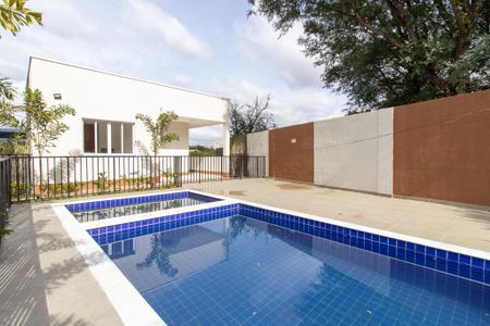 Apartamento para alugar com 47m², 2 quartos e 1 vaga Apartamento para alugar com 47m², 2 quartos e 1 vagaÁrea comum - Piscina