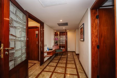 Apartamento à venda com 400m², 4 quartos e 4 vagasHall Social