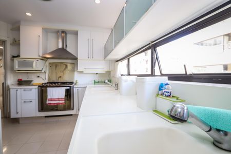 Apartamento à venda com 400m², 4 quartos e 4 vagasCozinha