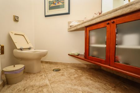 Apartamento à venda com 400m², 4 quartos e 4 vagasLavabo