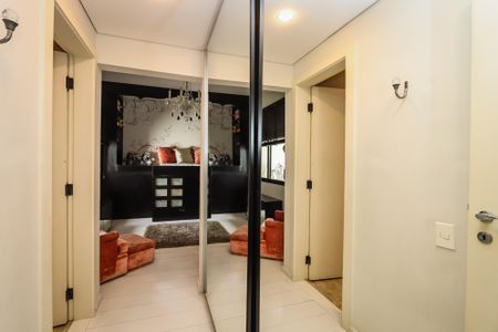 Apartamento à venda com 400m², 4 quartos e 4 vagasCloset da Suite 3