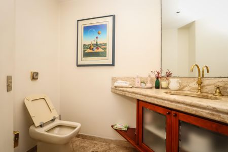 Apartamento à venda com 400m², 4 quartos e 4 vagasLavabo