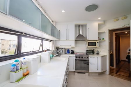 Apartamento à venda com 400m², 4 quartos e 4 vagasCozinha