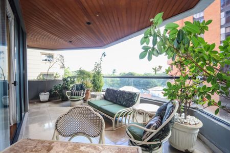 Apartamento à venda com 400m², 4 quartos e 4 vagasVaranda da Sala