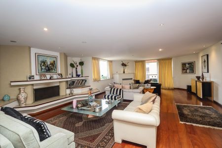 Apartamento à venda com 400m², 4 quartos e 4 vagasSala