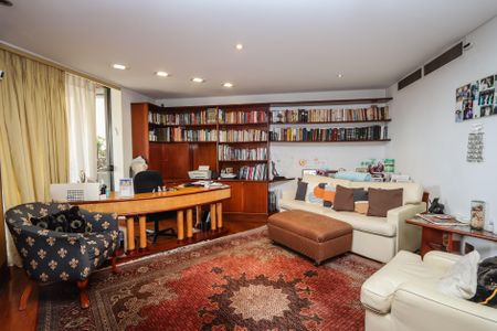 Apartamento à venda com 400m², 4 quartos e 4 vagasEscritório