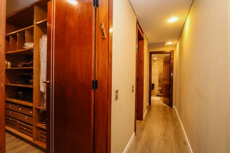 Apartamento à venda com 400m², 4 quartos e 4 vagasCorredor