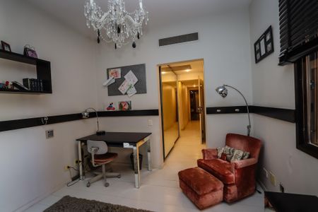 Apartamento à venda com 400m², 4 quartos e 4 vagasSuite 3