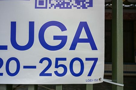 Casa para alugar com 200m², 3 quartos e 3 vagasFachada