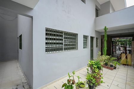 Casa para alugar com 200m², 3 quartos e 3 vagasCorredor Externo