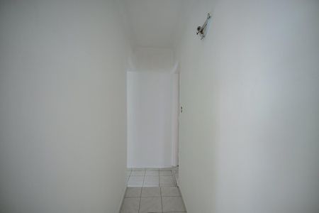 Casa para alugar com 200m², 3 quartos e 3 vagasCorredor 