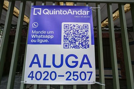Casa para alugar com 200m², 3 quartos e 3 vagasFachada