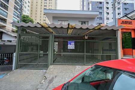 Casa para alugar com 200m², 3 quartos e 3 vagasFachada