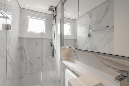 Apartamento à venda com 45m², 2 quartos e 1 vaga Apartamento à venda com 45m², 2 quartos e 1 vagaBanheiro