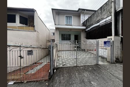Casa à venda com 380m², 5 quartos e 4 vagasFachada e Placa