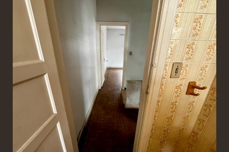 Casa à venda com 380m², 5 quartos e 4 vagasCorredor