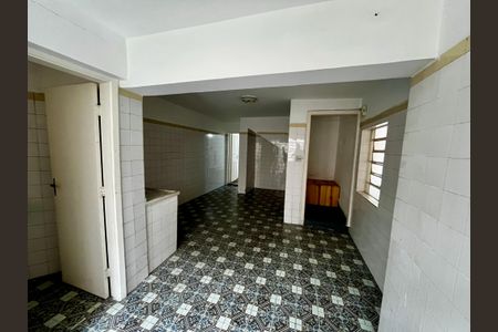Casa à venda com 380m², 5 quartos e 4 vagasEdícula - Cozinha
