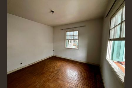 Casa à venda com 380m², 5 quartos e 4 vagasQuarto 1