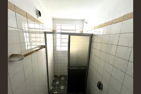 Casa à venda com 380m², 5 quartos e 4 vagasEdícula - Banheiro 