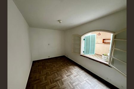 Casa à venda com 380m², 5 quartos e 4 vagasEdícula - Quarto